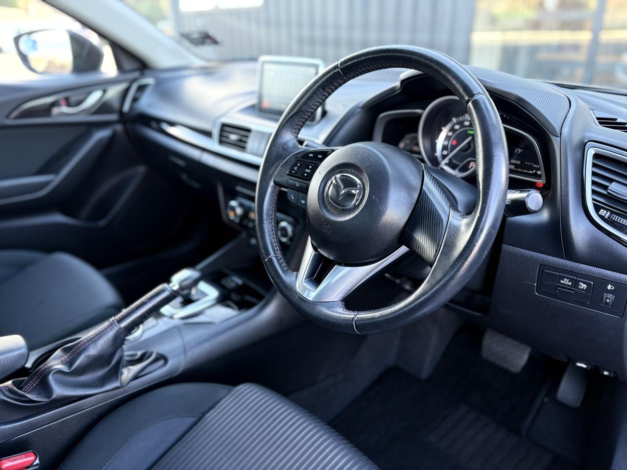 2014 Mazda Axela