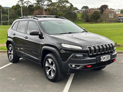 2017 Jeep Cherokee - Thumbnail