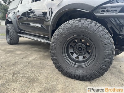 2016 Nissan Navara - Thumbnail