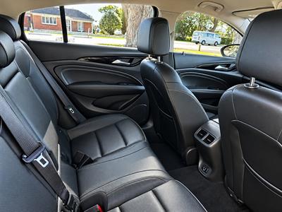2018 Holden Commodore - Thumbnail