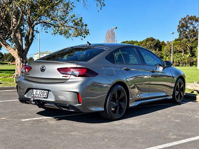 2018 Holden Commodore - Thumbnail