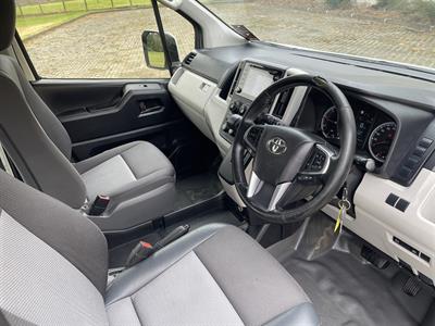 2019 Toyota Hiace - Thumbnail
