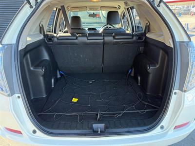 2011 Honda FIT - Thumbnail