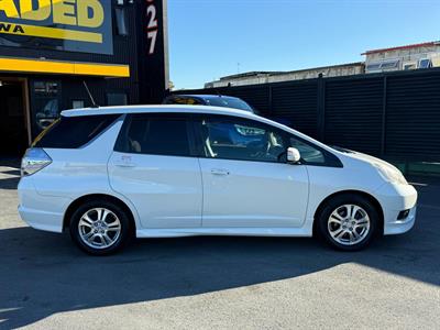 2011 Honda FIT - Thumbnail
