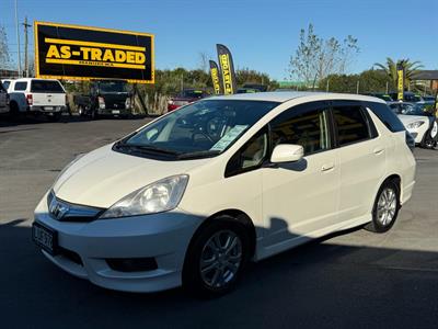 2011 Honda FIT - Thumbnail