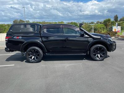 2018 Mitsubishi Triton - Thumbnail
