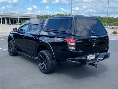 2018 Mitsubishi Triton - Thumbnail