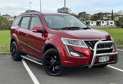 2022 Mahindra XUV500