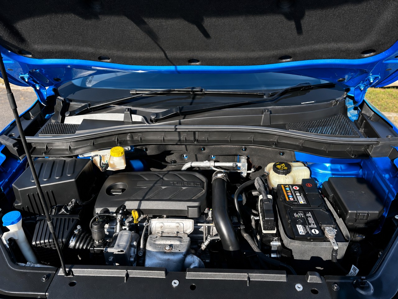 2023 MG ZST