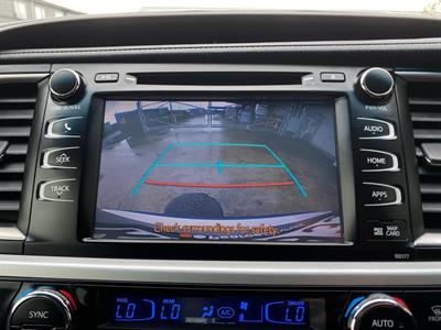 2017 Toyota Highlander - Thumbnail