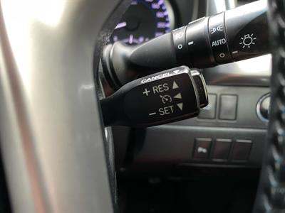 2017 Toyota Highlander - Thumbnail