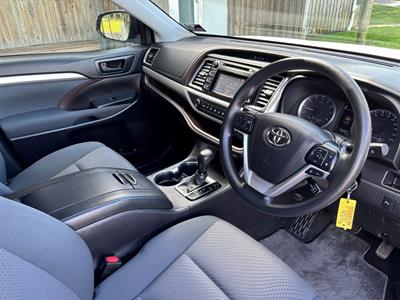 2019 Toyota Highlander - Thumbnail