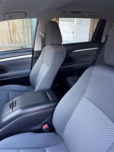 2019 Toyota Highlander - Thumbnail