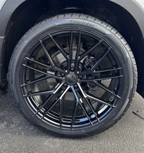 2019 Toyota Highlander - Thumbnail