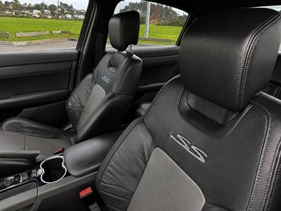 2010 Holden Commodore - Thumbnail