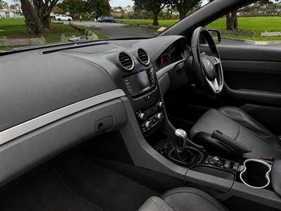 2010 Holden Commodore - Thumbnail