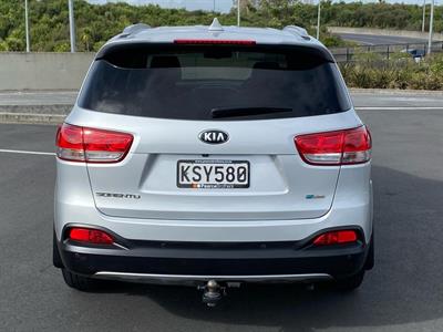 2017 Kia Sorento - Thumbnail