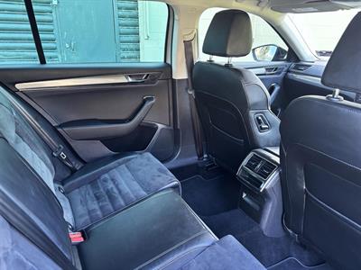 2021 Skoda Superb - Thumbnail