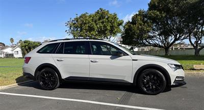2021 Skoda Superb - Thumbnail