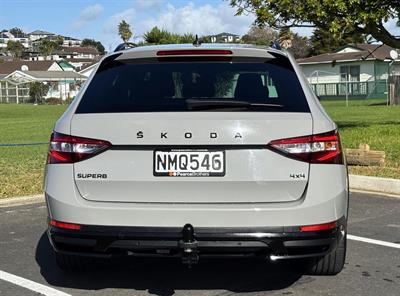 2021 Skoda Superb - Thumbnail