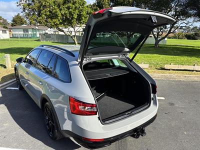 2021 Skoda Superb - Thumbnail