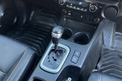 2016 Toyota Hilux - Thumbnail