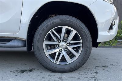 2016 Toyota Hilux - Thumbnail