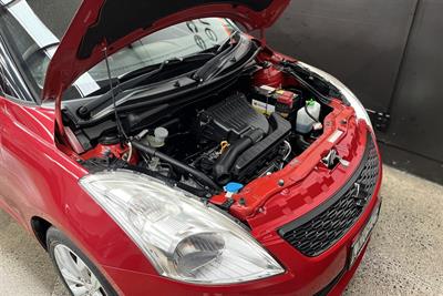 2017 Suzuki Swift - Thumbnail