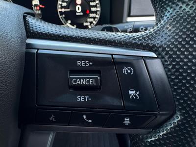 2022 Mitsubishi Outlander - Thumbnail