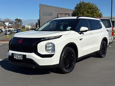 2022 Mitsubishi Outlander - Thumbnail