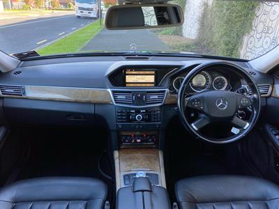 2011 Mercedes-Benz E - Thumbnail