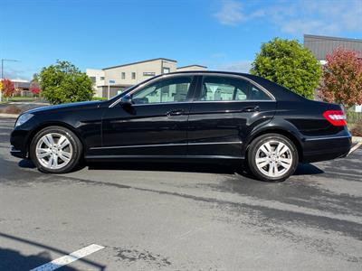 2011 Mercedes-Benz E - Thumbnail