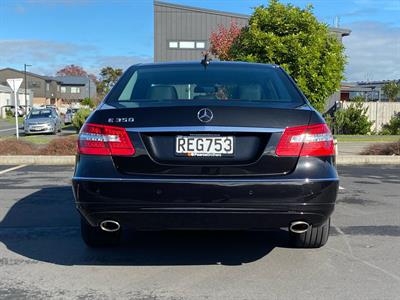 2011 Mercedes-Benz E - Thumbnail