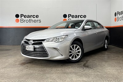 2017 Toyota Camry - Thumbnail