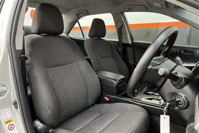 2017 Toyota Camry - Thumbnail