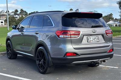 2016 Kia Sorento - Thumbnail