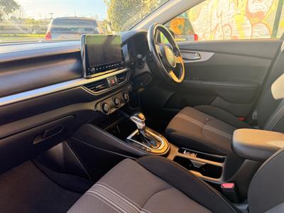 2021 Kia Cerato - Thumbnail