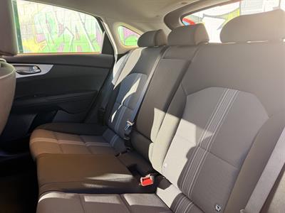 2021 Kia Cerato - Thumbnail