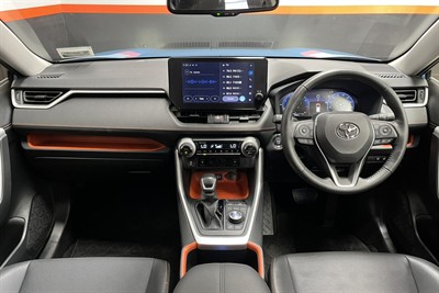 2023 Toyota RAV4 - Thumbnail