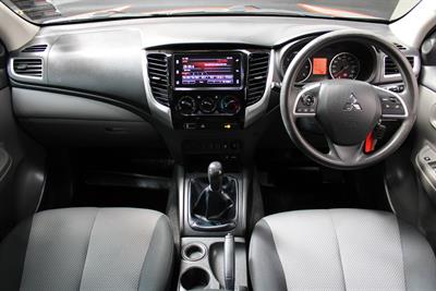 2019 Mitsubishi Triton - Thumbnail