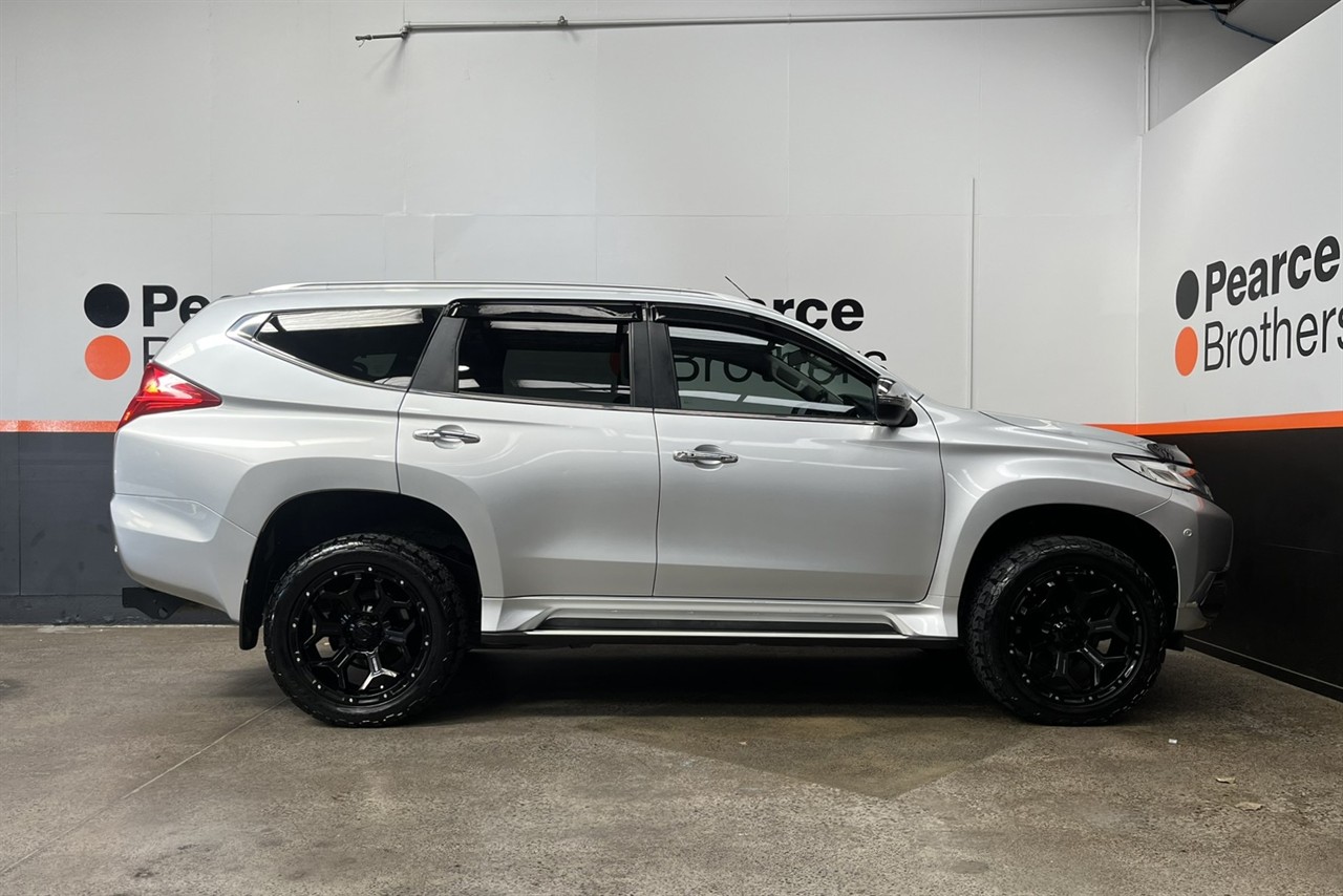 2018 Mitsubishi Pajero Sport