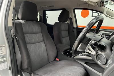 2018 Mitsubishi Pajero Sport - Thumbnail