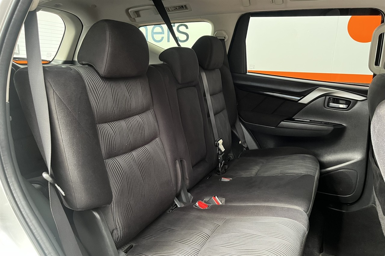 2018 Mitsubishi Pajero Sport