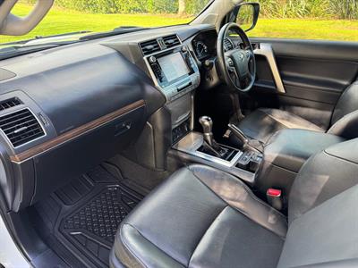 2018 Toyota Land Cruiser Prado - Thumbnail