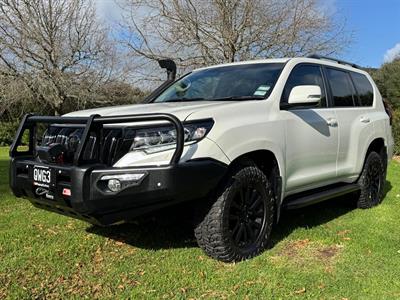 2018 Toyota Land Cruiser Prado - Thumbnail