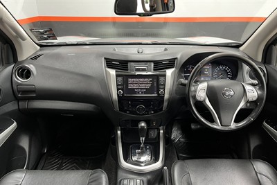 2020 Nissan Navara - Thumbnail