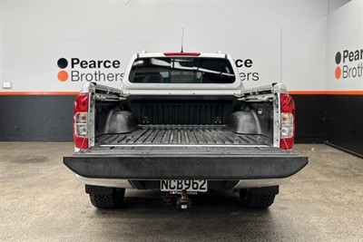 2020 Nissan Navara - Thumbnail