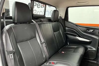 2020 Nissan Navara - Thumbnail