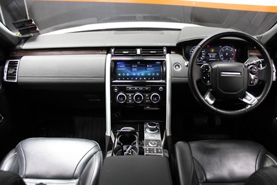 2019 Land Rover Discovery - Thumbnail