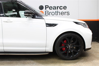 2019 Land Rover Discovery - Thumbnail